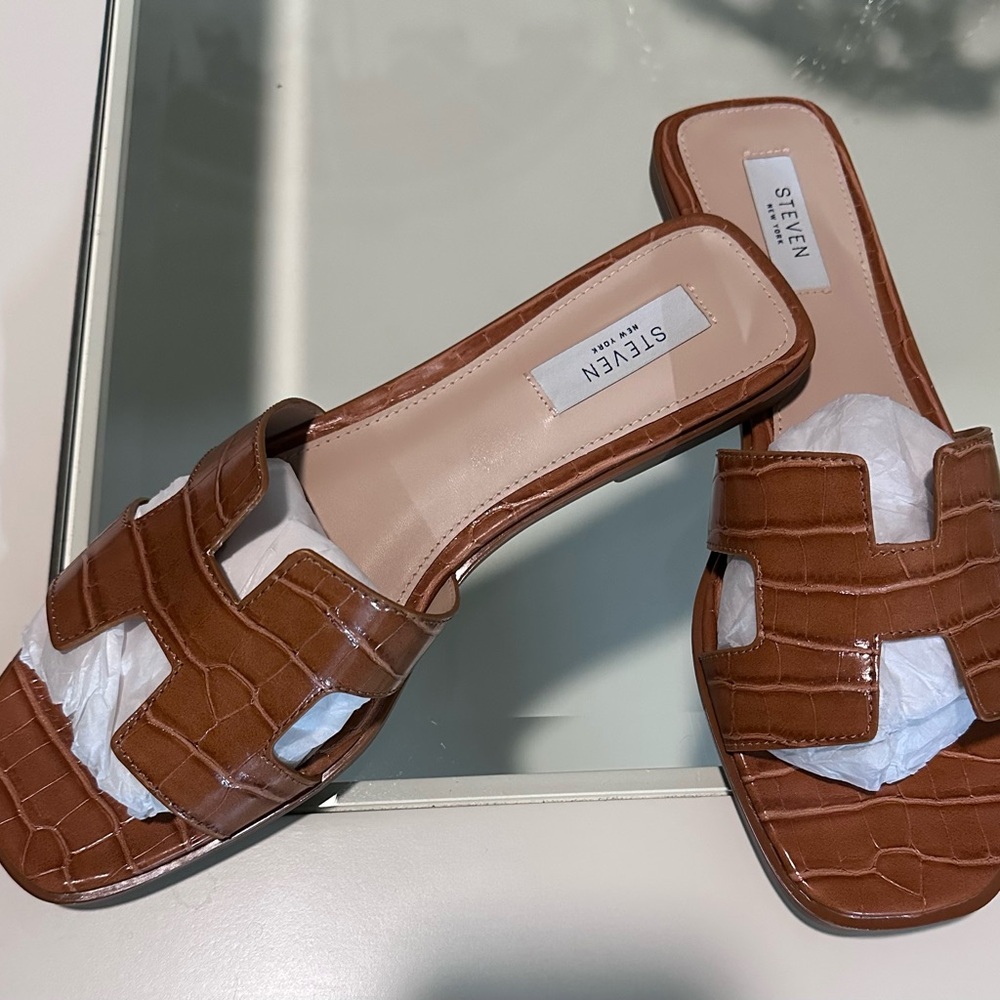 Steven By Steve Madden Brown Sandals Flat Sole